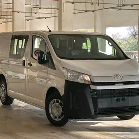 Toyota Hiace 2025
