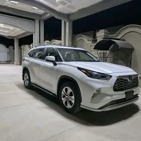 Toyota Highlander 2024