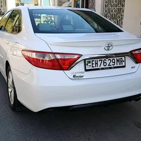 Toyota Camry 2016