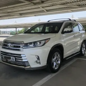 Toyota Highlander 2019