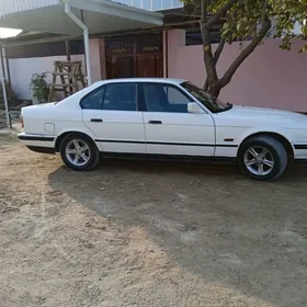 BMW 520 1990