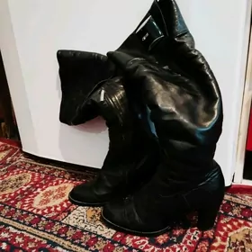 Кожаные сапоги