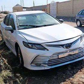 Toyota Camry 2022