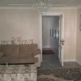 30 мкр 2 ух комнатная квартира