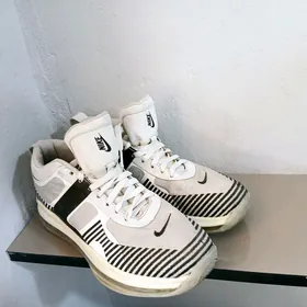 KRASOWKA AKJA 42.43 BOLYA