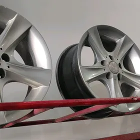 diska karolla 15 lik mary