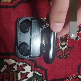 беспроводные наушники