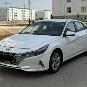 Hyundai Elantra 2021