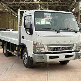 Mitsubishi Canter 2025