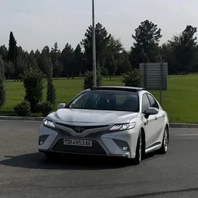 Toyota Camry 2020