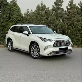 Toyota Highlander 2021