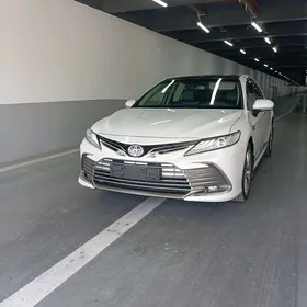 Toyota Camry 2023