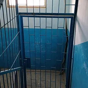 дверь решетка