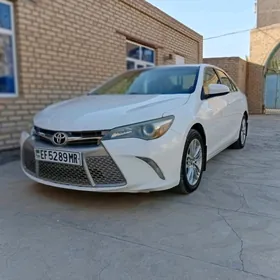 Toyota Camry 2017