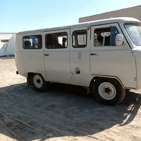 UAZ Profi 2002