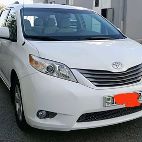 Toyota Sienna 2010