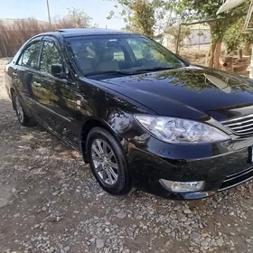 Toyota Camry 2004