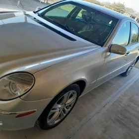 Mercedes-Benz E350 2006