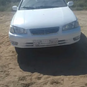 Toyota Camry 1998