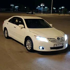 Toyota Camry 2010