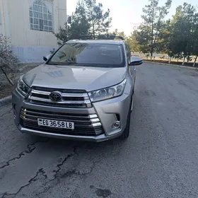 Toyota Highlander 2018