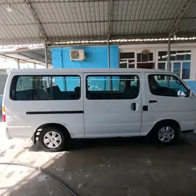 Toyota Hiace 2001