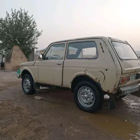 Lada Niva 1987