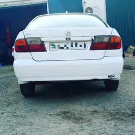 Nissan Primera 2000