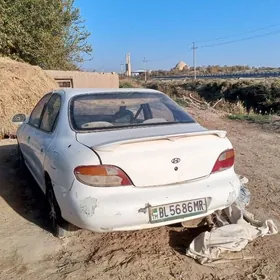 Hyundai Elantra 1996