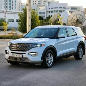 Ford Explorer 2021
