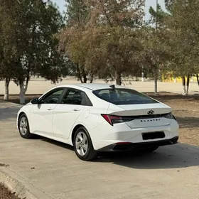 Hyundai Elantra 2020