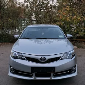 Toyota Camry 2013
