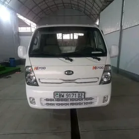 Kia Bongo 2015