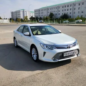 Toyota Camry 2017
