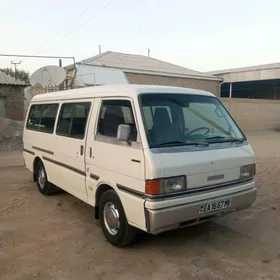 Mazda B2000 1992