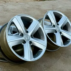 Diska 16 lyk..Toyota