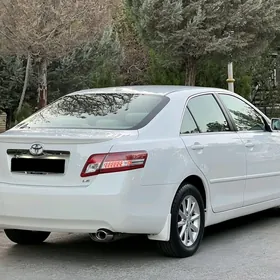 Toyota Camry 2010