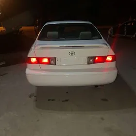 Toyota Camry 1999