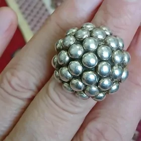 Gyzyl yaly kumus yuzuk