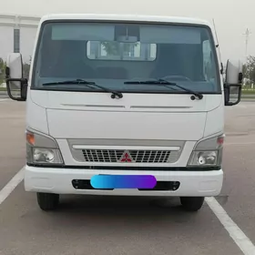 Mitsubishi Canter 2013