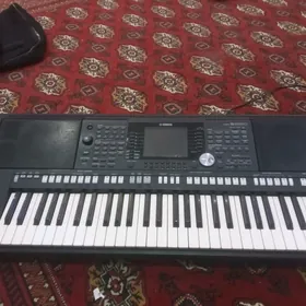Yamaha S950