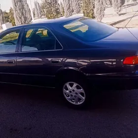 Toyota Camry 2000