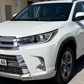 Toyota Highlander 2019