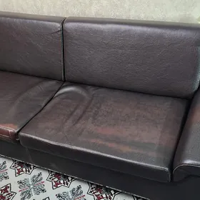 продам диван