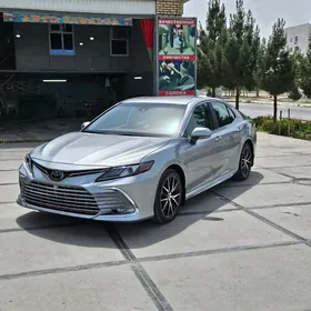 Toyota Camry 2022