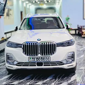 BMW X7 2022