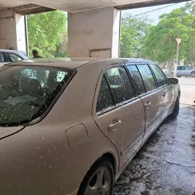 Mercedes-Benz E320 2002