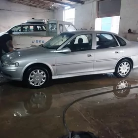 Opel Vectra 2000