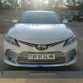 Toyota Camry 2022