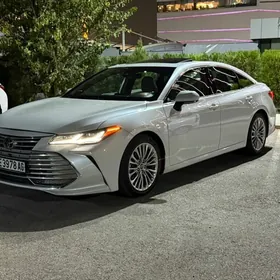 Toyota Avalon 2019